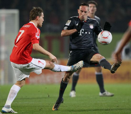 深入地观察 深入地观察